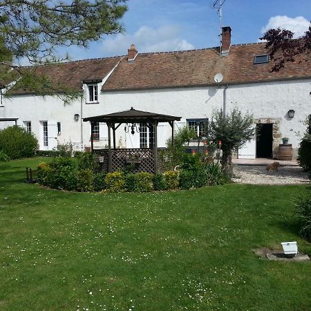 Bed and Breakfast La Longere Des Glycines Egligny Экстерьер фото
