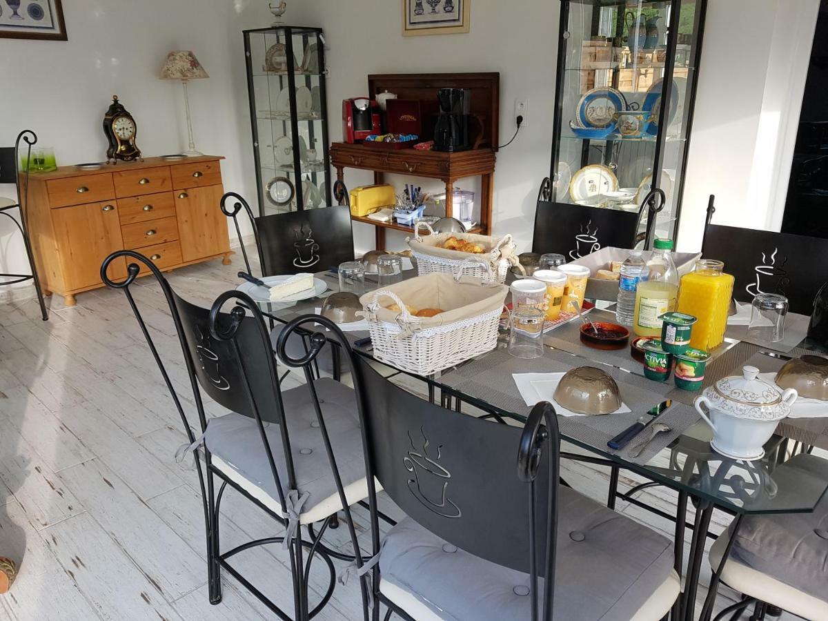 Bed and Breakfast La Longere Des Glycines Egligny Экстерьер фото